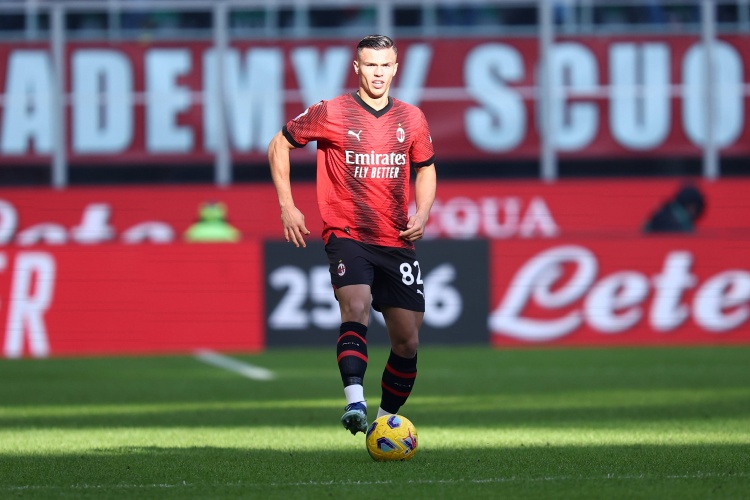 九游体育官网-记者：西米奇转会费1800万欧+400万欧浮动，明天接受吉达联合体检